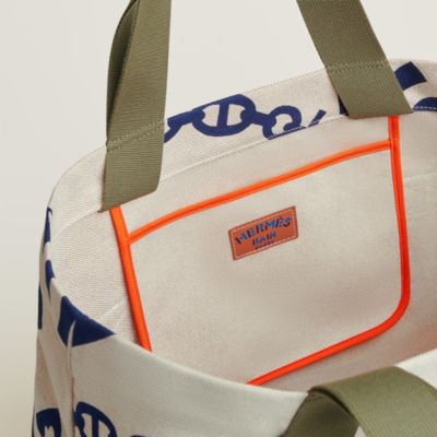 Beach towels and bath accessories | Hermès UK